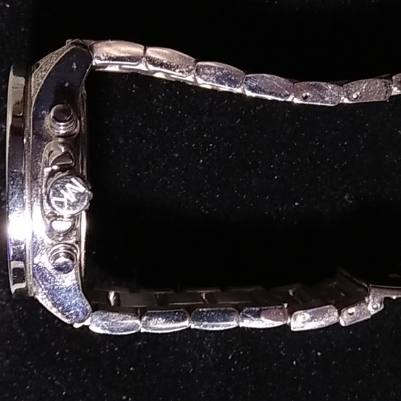 MICHAEL KORS CAMILLE CRYSTAL WATCH - Picture 3 of 4